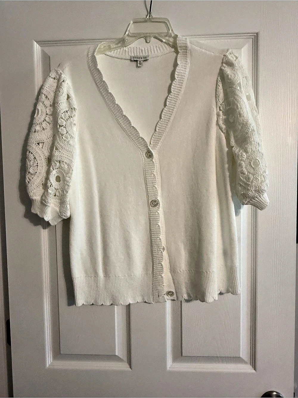 Crown & Ivy Crochet Sleeve Cardigan White XL Like New